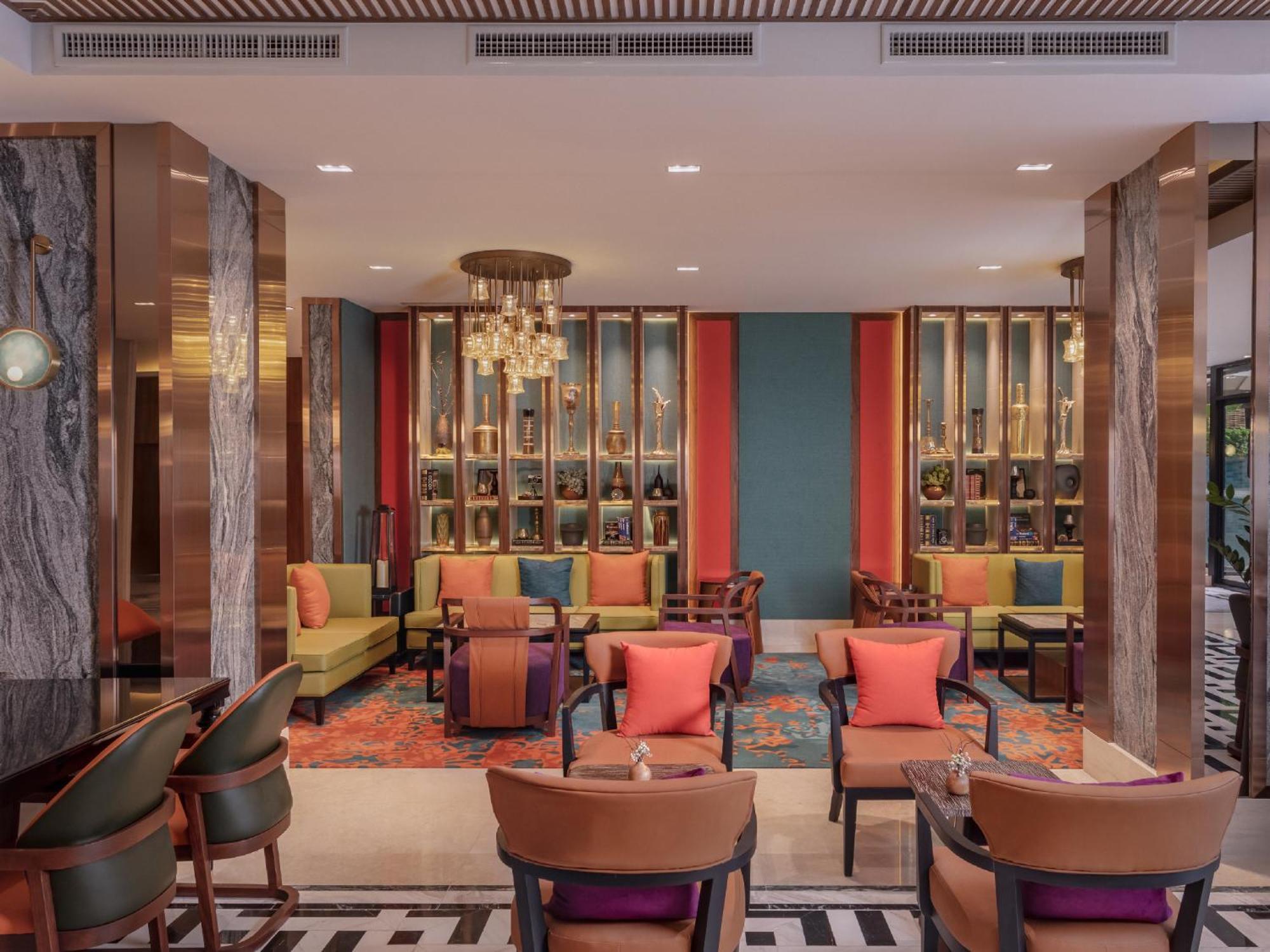 Nysa Hotel Bangkok Sukhumvit 11 ภายนอก รูปภาพ The lobby of the hotel