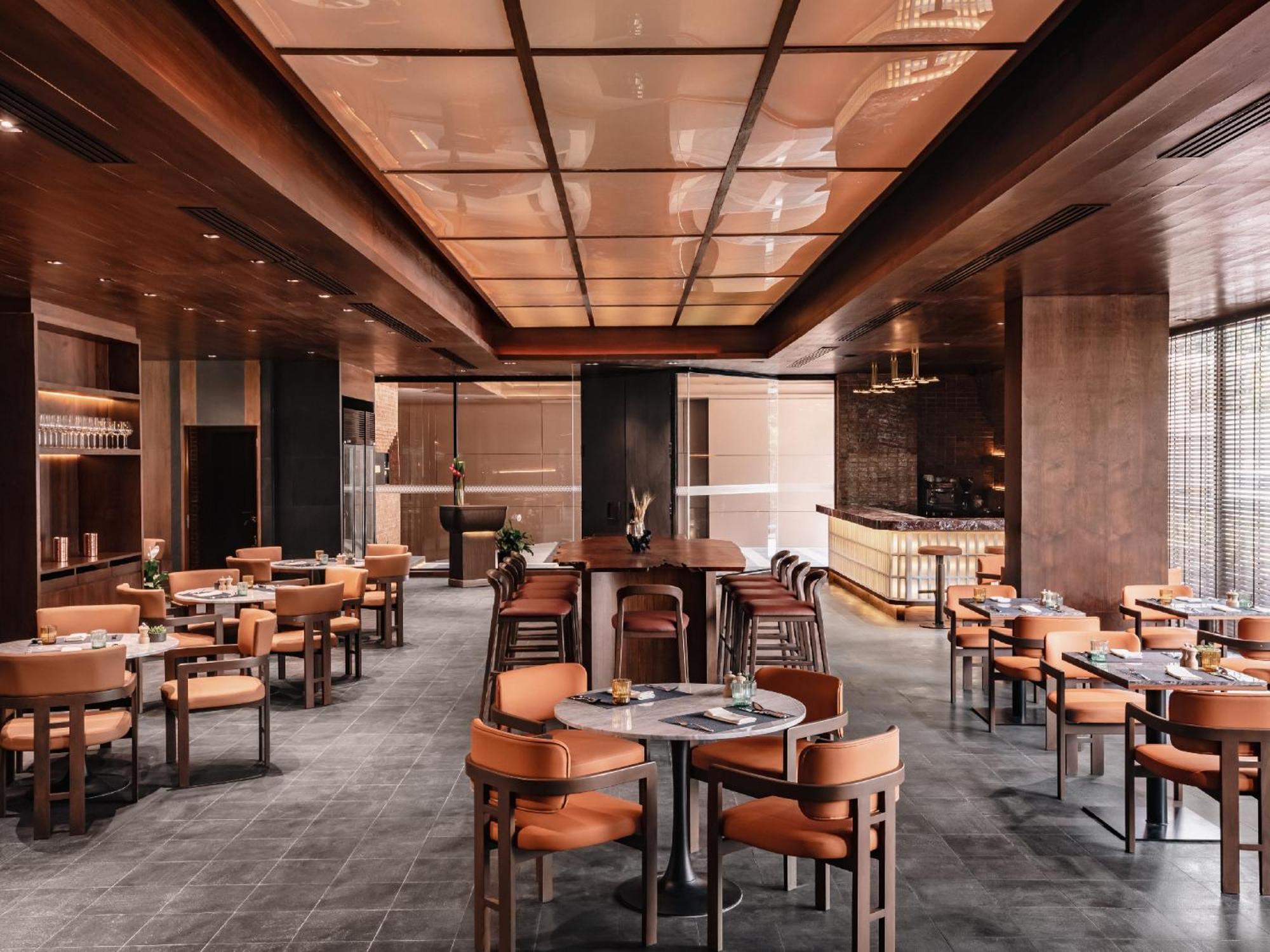 Nysa Hotel Bangkok Sukhumvit 11 ภายนอก รูปภาพ The interior of the restaurant