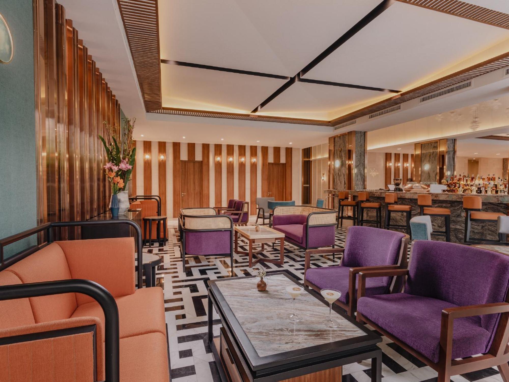 Nysa Hotel Bangkok Sukhumvit 11 ภายนอก รูปภาพ The lounge at the airport